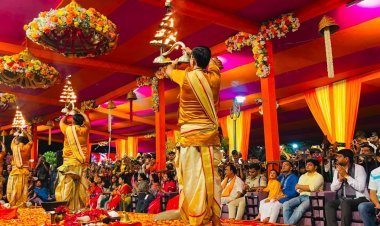 धनबाद: बारिश भी नहीं रोक सकी आस्था; पांचवीं महाशिव आरती में उमड़ा जनसैलाब