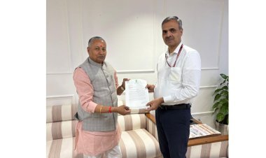 चतरा में जलजमाव से मिलेगी राहत! ड्रेनेज सिस्टम के लिए सांसद कालीचरण सिंह ने दिल्ली में की बड़ी पहल
