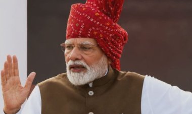 हथियारी नक्सली गए, अब ‘दिमागी नक्सलियों’ की चुनौती; लाल किले से PM मोदी का बड़ा संदेश