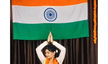 धनबाद: झरिया में तिरंगे संग देशभक्ति का रंग, ‘सेल्फी विद तिरंगा’ में 114 ने लिया हिस्सा