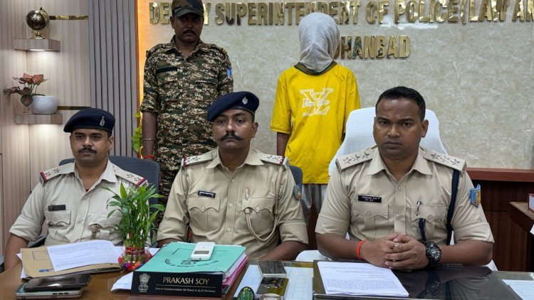 धनबाद : अधिवक्ता जावेद की हत्या की साजिश नाकाम, कट्टा-कारतूस संग अपराधी गिरफ्तार