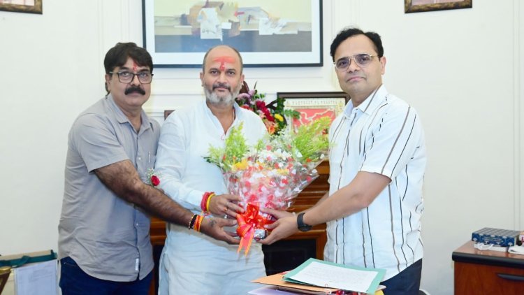 धनबाद में 1 महीने से रजिस्ट्री का काम प्रभावित, राज्यपाल के सचिव तक पहुंचा मामला