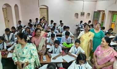 Dhanbad : झरिया में चित्रकला प्रतियोगिता, 181 विद्यार्थियों ने दिखाई प्रतिभा