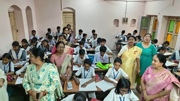 Dhanbad : झरिया में चित्रकला प्रतियोगिता, 181 विद्यार्थियों ने दिखाई प्रतिभा